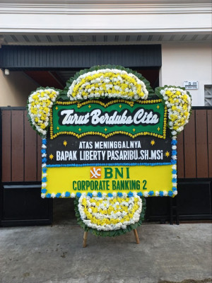 Papan Bunga Duka di Kapalo Koto Dibalai