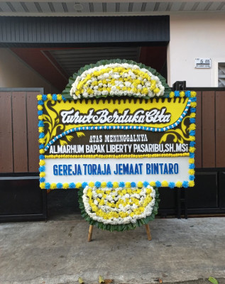 Papan Bunga Duka di Kapalo Koto Dibalai