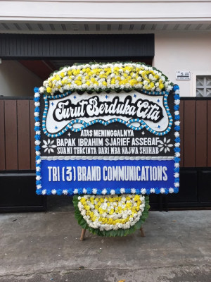 Papan Bunga Duka di Kapalo Koto Dibalai
